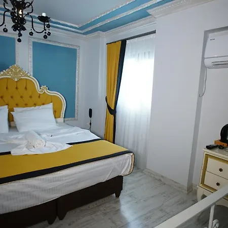 ホテル Taksim Maya